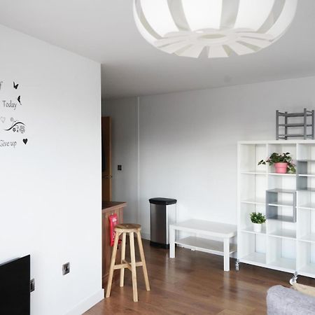 Inviting 2-Bed Apartment In Sheffield Esterno foto