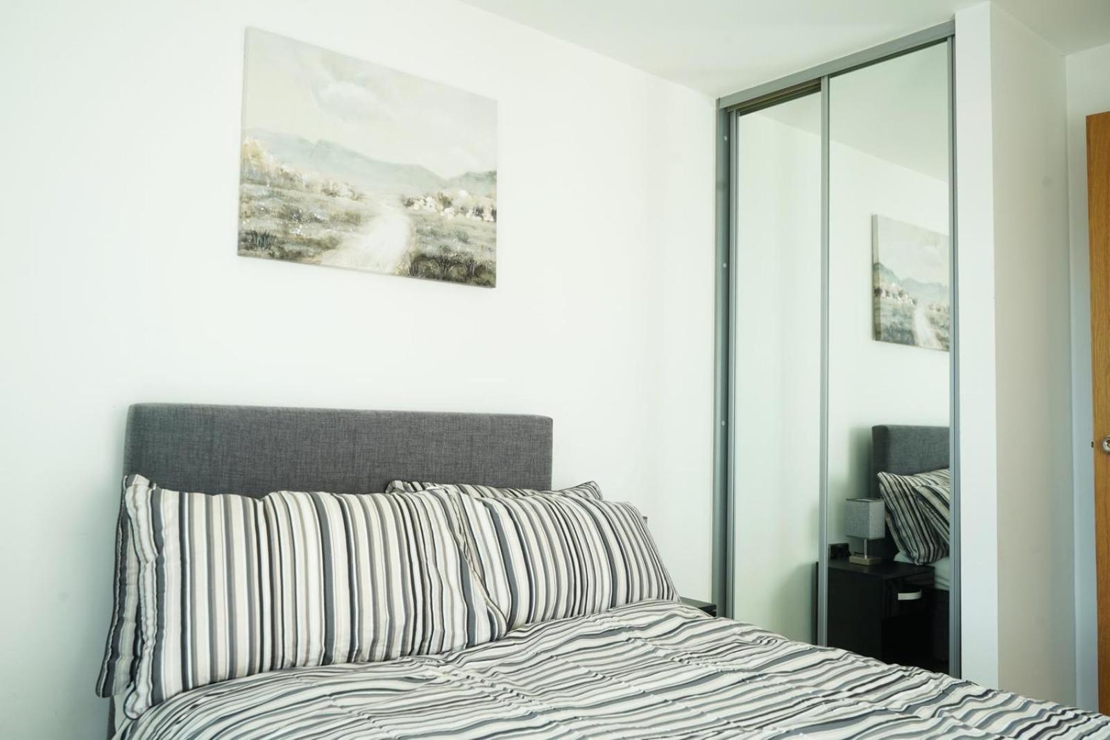 Inviting 2-Bed Apartment In Sheffield Esterno foto